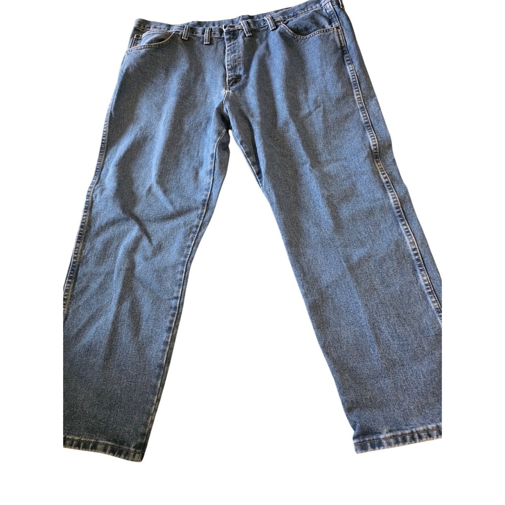 Wrangler Rugged Wear Mens Jeans 44x30 Blue Denim Relaxed Fit Straight Leg - Picture 1 of 9